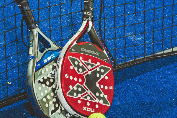 Drop-in-hos-padeleast-kom-og-vær-med-til-en-runde-padel-prøv-padel Drop-in hos Padeleast. Kom og prøv en runde padel og se, om det er noget for dig